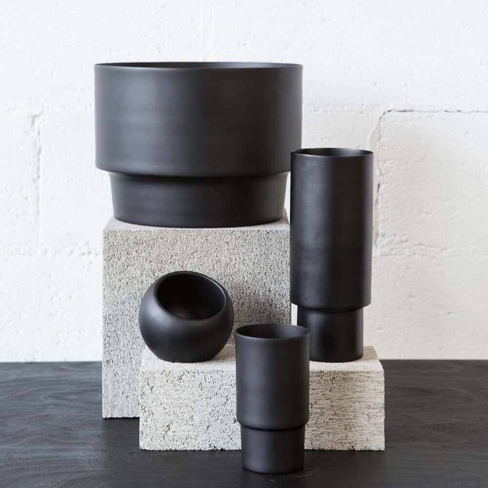 Century Vase - Black