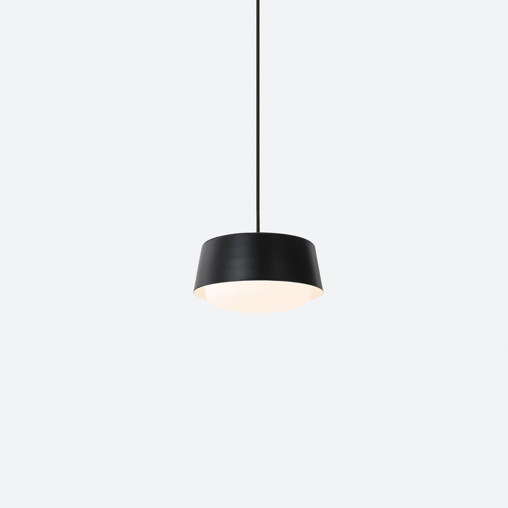 Ellipse Short Black Pendant - Small