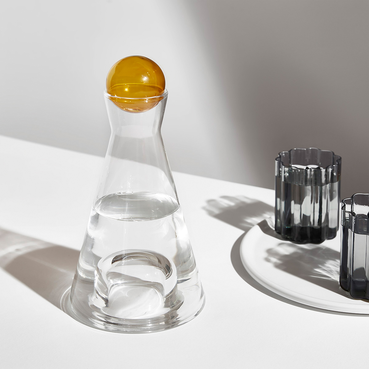 Vice Versa Carafe - Clear / Amber