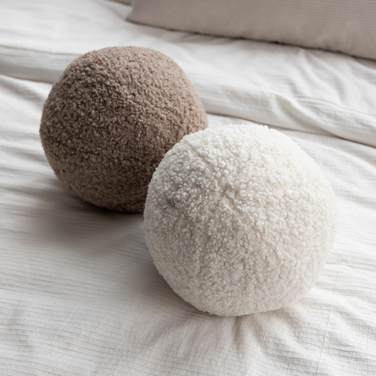 Sesame Ball Sphere Cushion - Taupe Boucle Glore 170