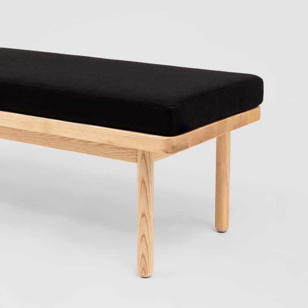 Scout Bench - Black / Timber