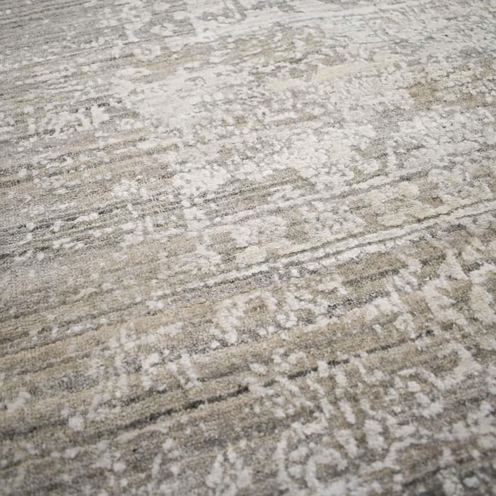 Recengy VN80 Rug - Silver