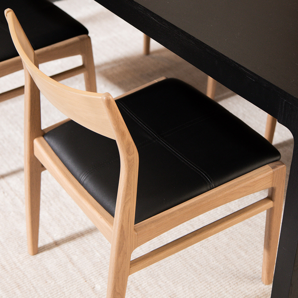 Eclipse Dining Chair - Oak / Black Leather