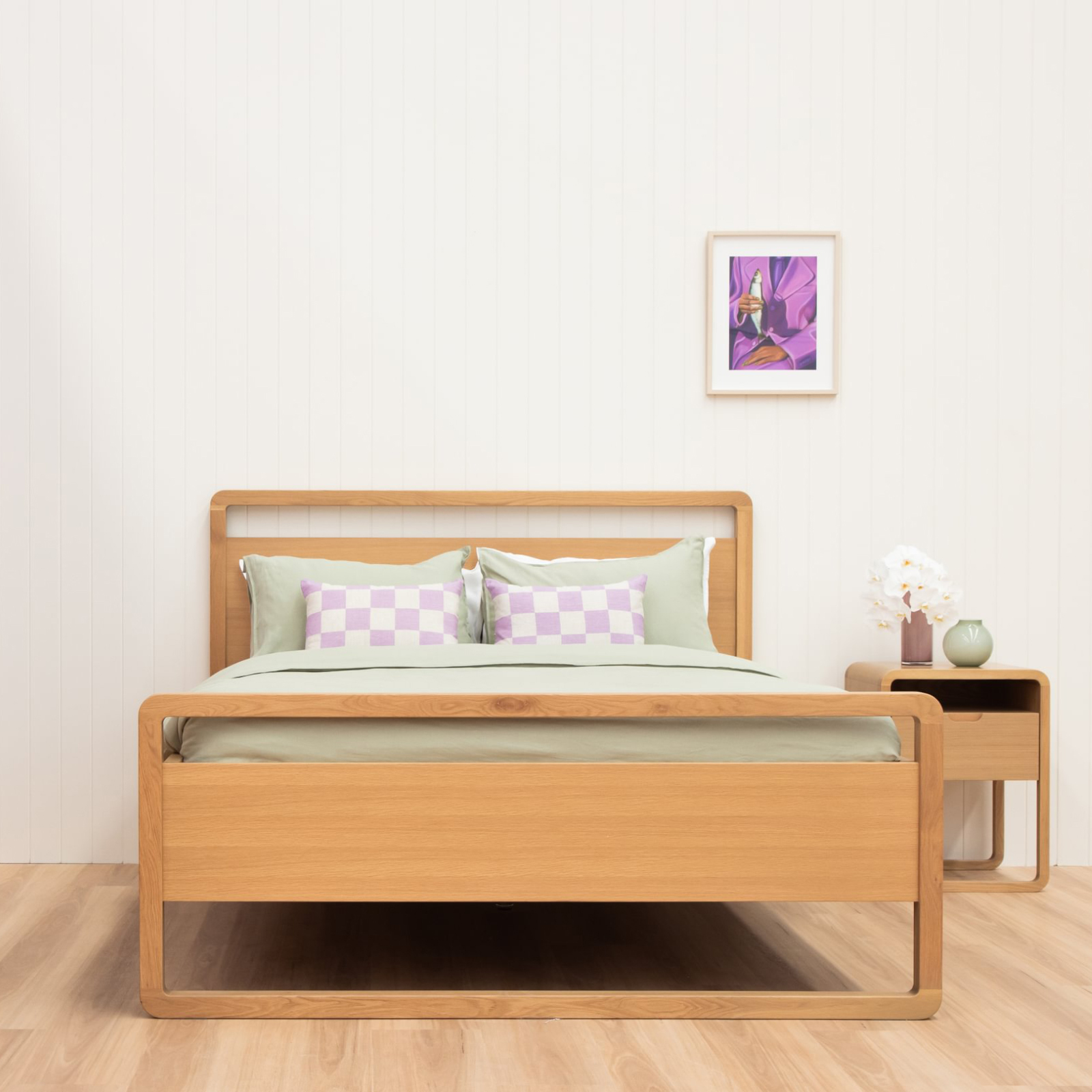 Echo Queen Bed - Oak