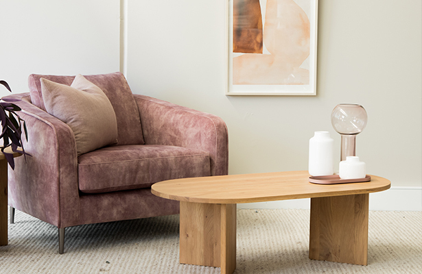 Edge Oval Coffee Table - Oak - A stunning contrast