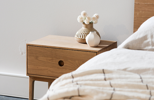 Ambience Bedside Table - Oak - The small details