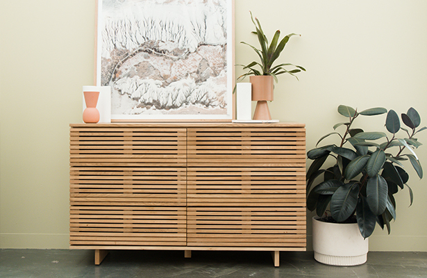 Linear 6 Drawer Chest - Oak - An Iconic Design