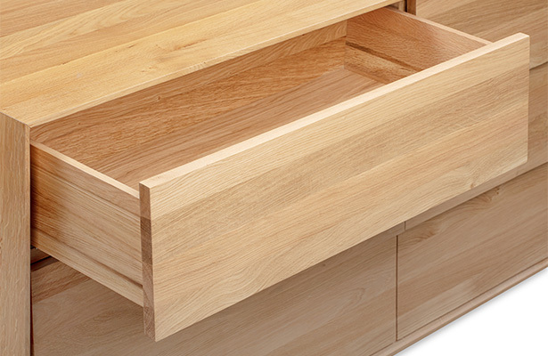 Temper 6 Drawer Chest - Oak - Distinctive Details