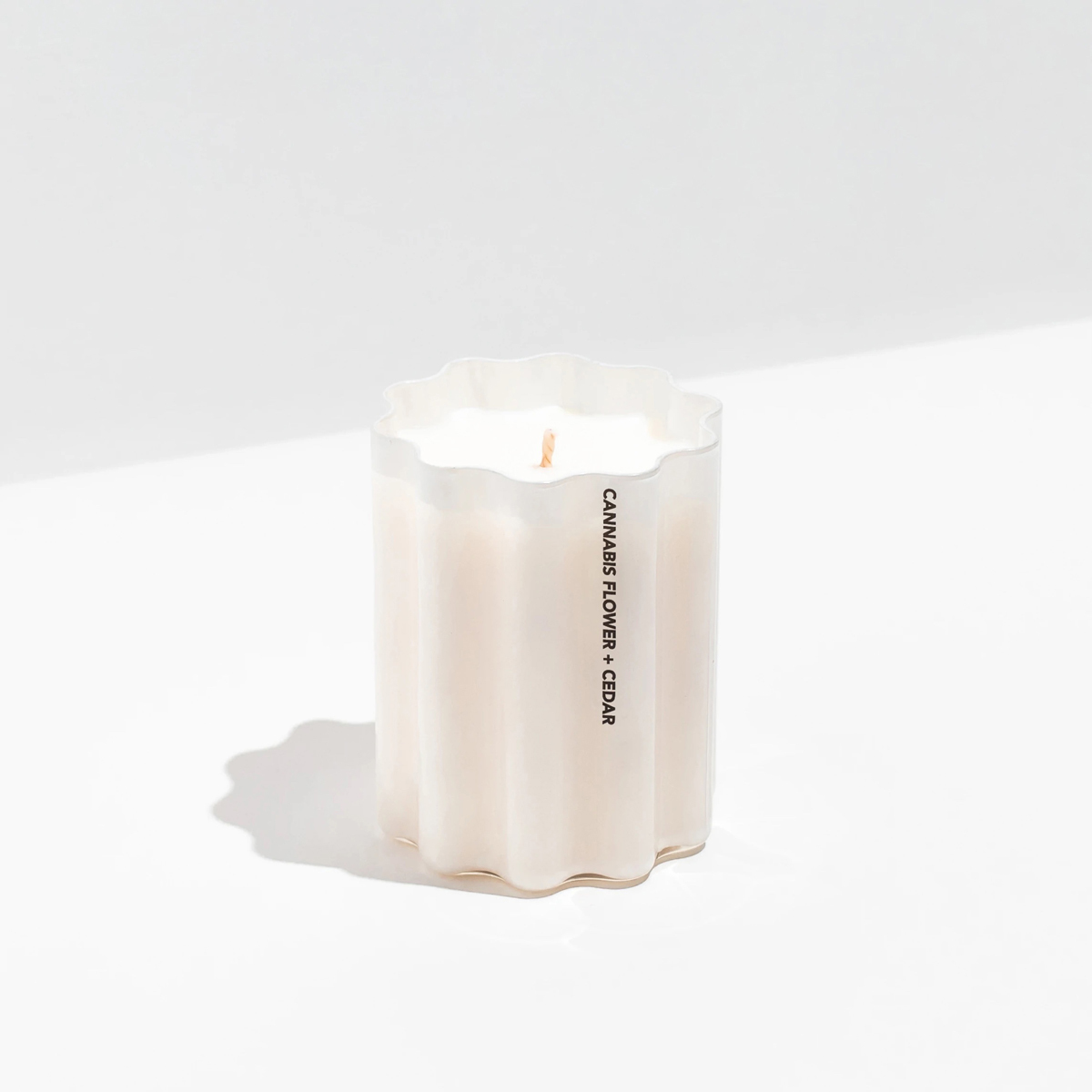 Wave Candle - Cannabis Flower & Cedar