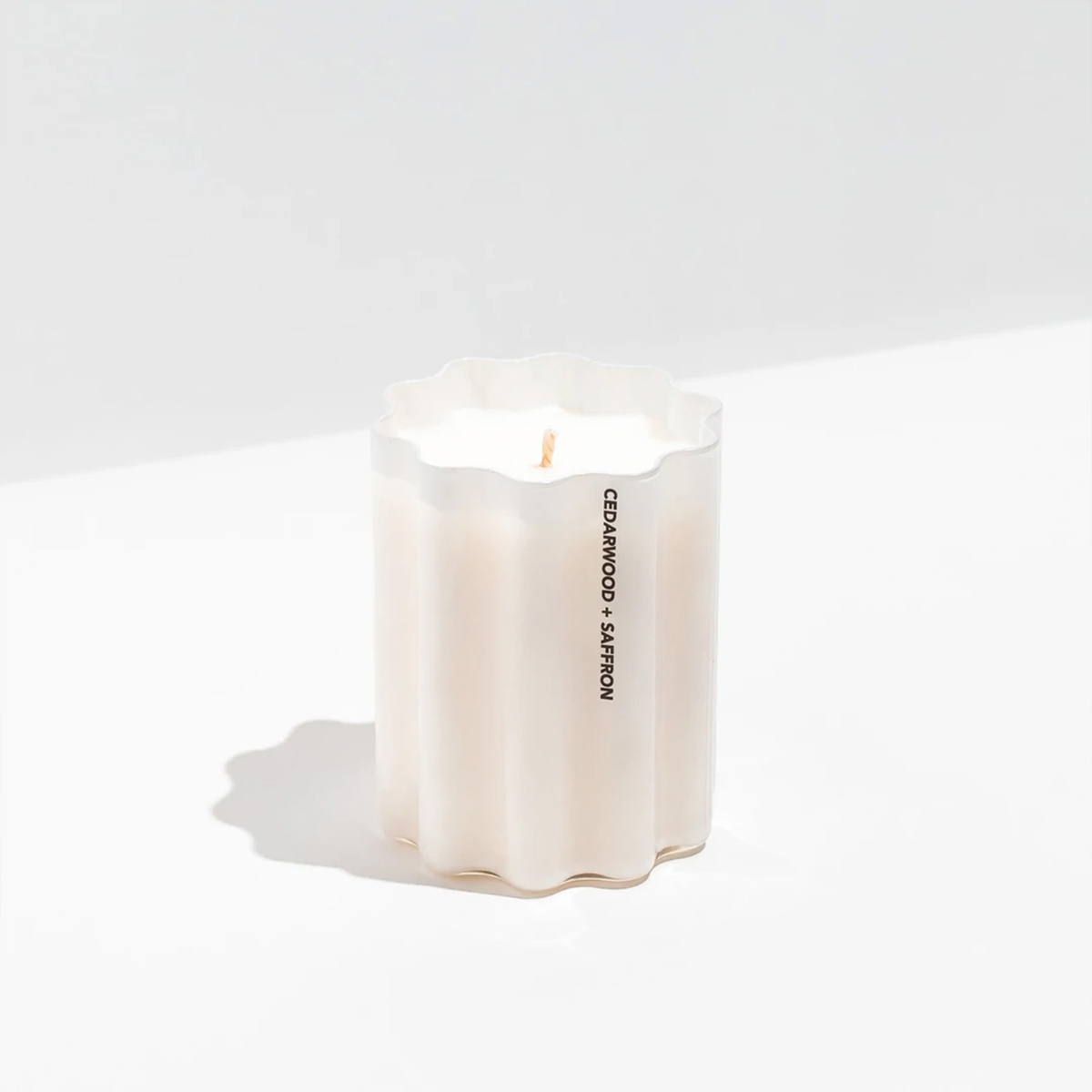 Wave Candle - Cedarwood & Safron