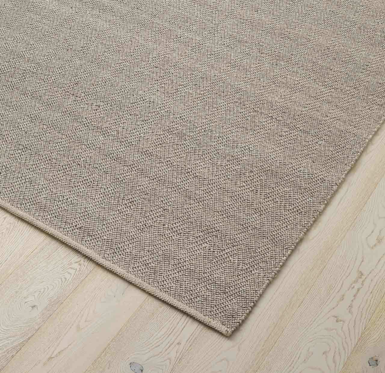 Matterhorn Rug - Basalt