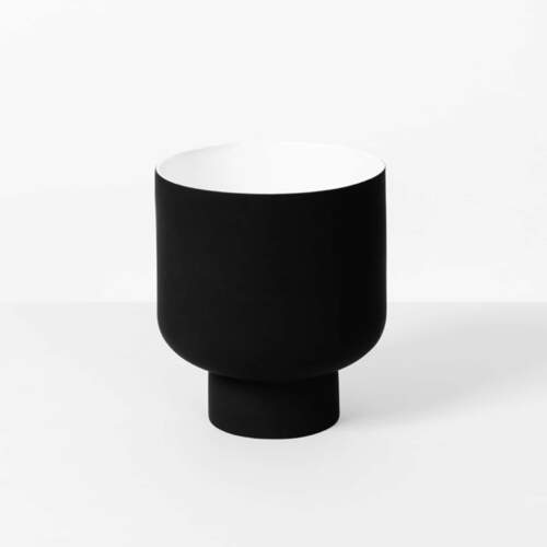 Fergus Medium Planter - Black