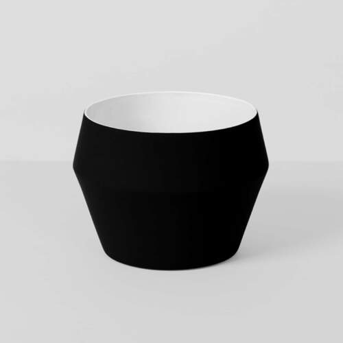 Romo Medium Planter - Black